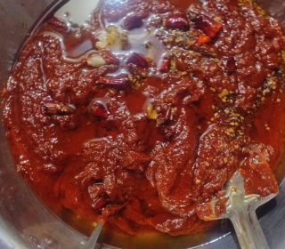natural ప్రొడక్ట్ . custmised.మీకు కావలసిన సొంత ఇంటి రుచితో మీరు కోరిన పచ్చడి కోరిన మాంగో తో
  అడ్వాన్స్ బుకింగ్ చేసుకోవలెను. మినిమం, 2 kg order.